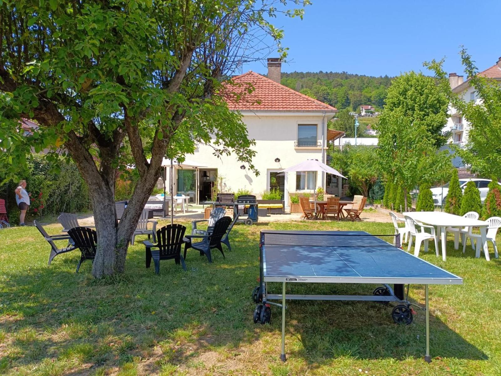Gite Les Dames Du Quint 3 Etoiles Baume-les-Dames Rum bild